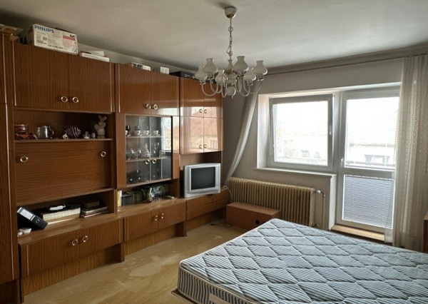 Podpivničený 3i dom s veľkým pozemkom vo Vajnoroch