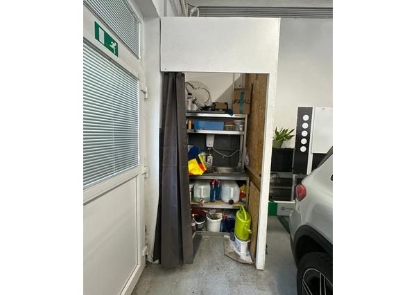 Skladovo-servisný priestor na prenájom - 94,5 m2, Bajkalská ul