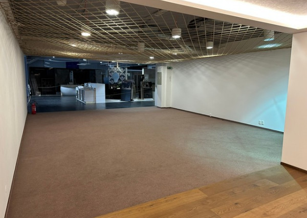 Obchodné priestory so zvýhodneným nájomným na prenájom - od 90 m2, Račianska ul.
