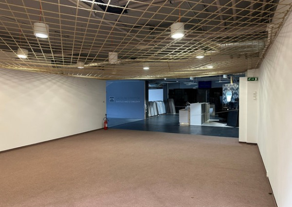 Obchodné priestory so zvýhodneným nájomným na prenájom - od 90 m2, Račianska ul.