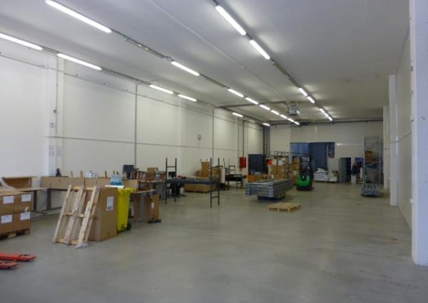 Obchodné priestory (showroom) na prenájom - 320 m2, ul. Stará Vajnorská