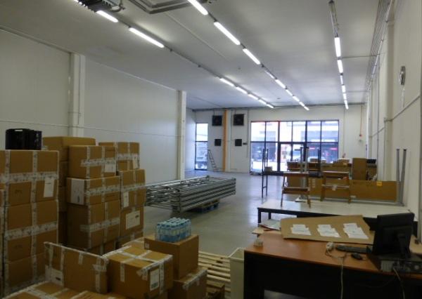 Obchodné priestory (showroom) na prenájom - 320 m2, ul. Stará Vajnorská