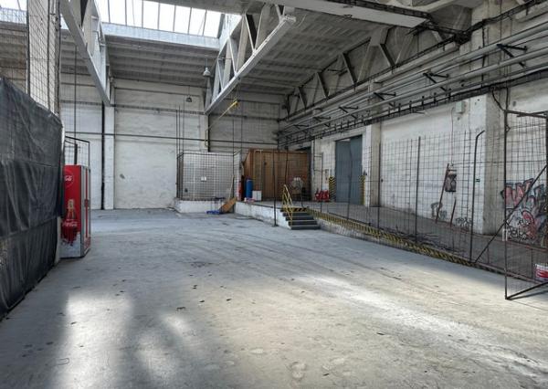 Skladovací priestor na prenájom - 300-600 m2, Kopčianska ul.