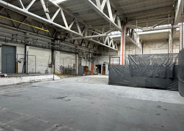 Skladovací priestor na prenájom - 300-600 m2, Kopčianska ul.