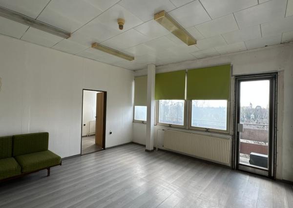 Kancelárie s umývadlom na prenájom - od 13 m2, Nádražná ul.