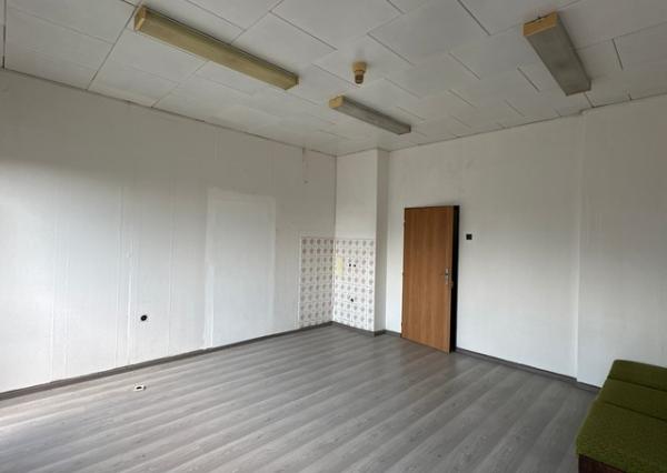 Kancelárie s umývadlom na prenájom - od 13 m2, Nádražná ul.