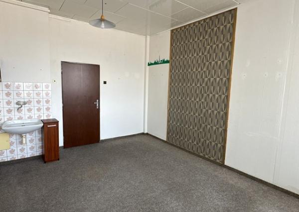 Kancelárie s umývadlom na prenájom - od 13 m2, Nádražná ul.