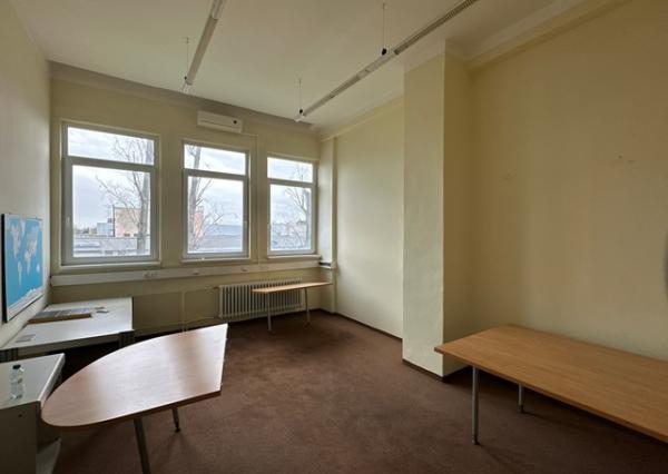 Multifunkčný priestor na prenájom – 475 m², Bojnická ul.
