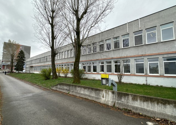 Multifunkčný priestor na prenájom – 475 m², Bojnická ul.