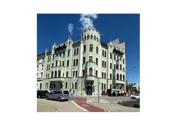 Kancelárske priestory na prenájom - od 103 m², Šafárikovo námestie