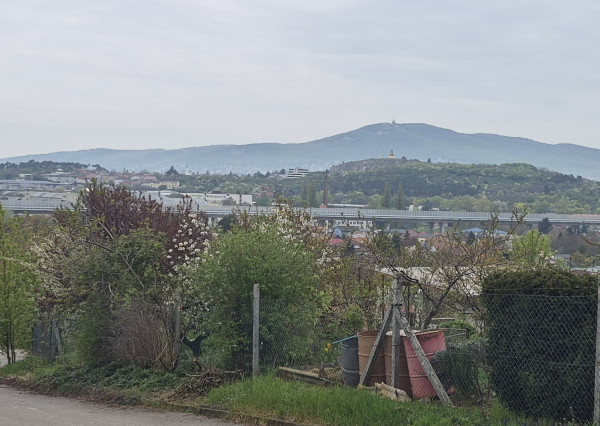 Predám pozemok - Horné Krškany, Nitra 11583m2.