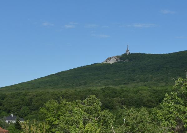 Predám stavebný pozemok - Nitrianske Hrnčiarovce 2671m2