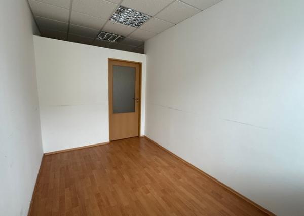 Kancelárske priestory na prenájom - od 12 m2, Pluhová ul.