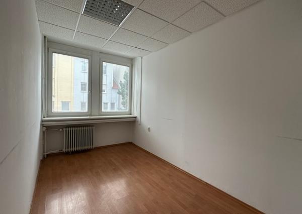 Kancelárske priestory na prenájom - od 12 m2, Pluhová ul.