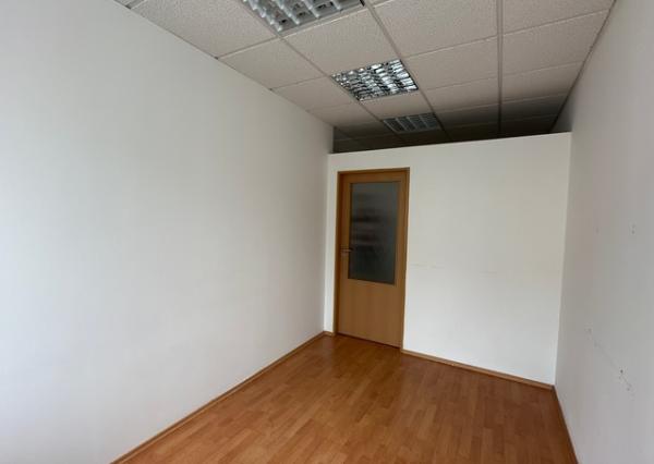Kancelárske priestory na prenájom - od 12 m2, Pluhová ul.