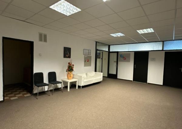 Kancelárske priestory na prenájom - od 12 m2, Pluhová ul.