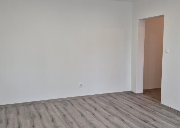 Predám 2 izb.byt Nitra - Párovce.