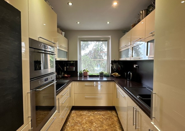 Svetlý 3-izbový byt s loggiou – 69 m², Tomanova ul.