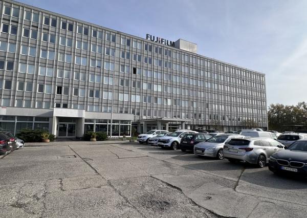 Kancelária s bezplatným parkovaním na prenájom - 72 m2, Rybničná ul.