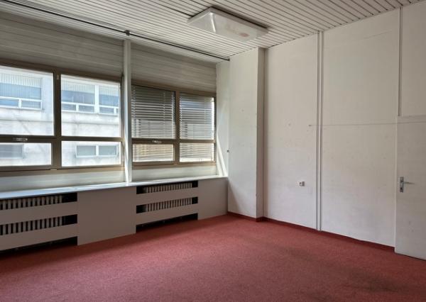 Multifunkčné priestory na prenájom - od 18 m2 do 38 m2, Tomášikova ul.