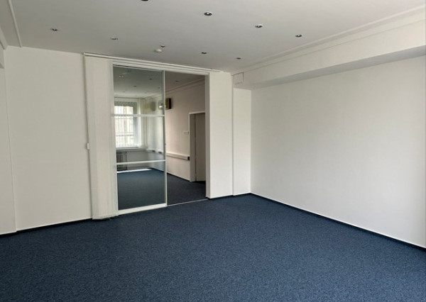 Kancelárie v centre mesta na prenájom - od 20 m2, ul. Námestie SNP.