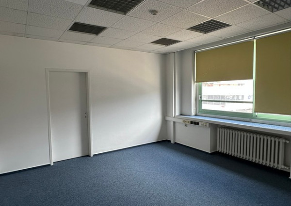 Kancelárie v centre mesta na prenájom - od 20 m2, ul. Námestie SNP.
