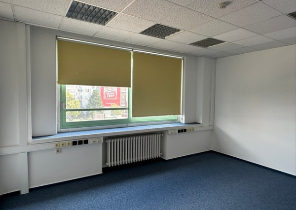 Kancelárie v centre mesta na prenájom - od 20 m2, ul. Námestie SNP.