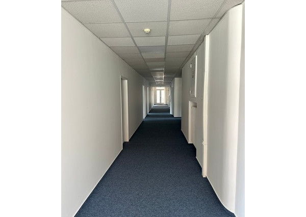 Kancelárie v centre mesta na prenájom - od 20 m2, ul. Námestie SNP.