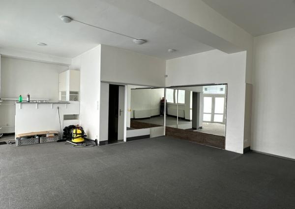 Prevádzkový priestor na prenájom - 56 m2, Panónska cesta