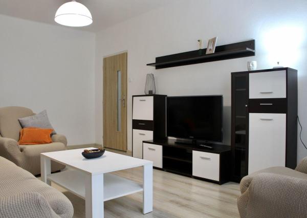 Na prenájom 2-izbový byt s balkónom – centrum Nitry