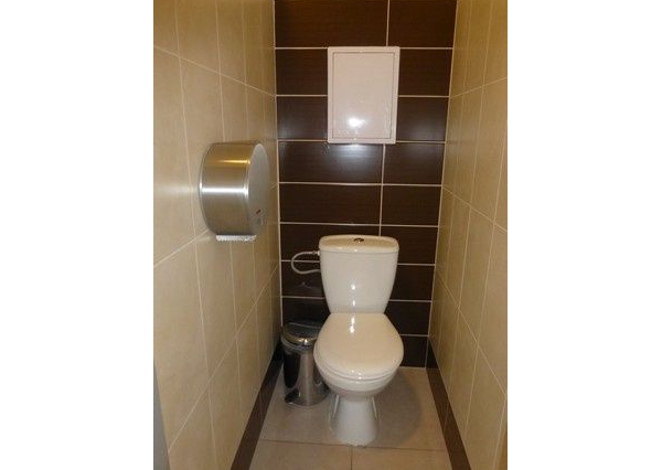 Trojkancelária s parkovacím miestom zdarma - 44,36 m2