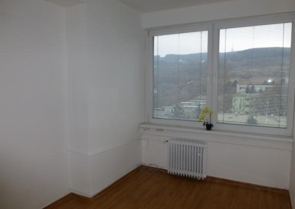 Trojkancelária s parkovacím miestom zdarma - 44,36 m2