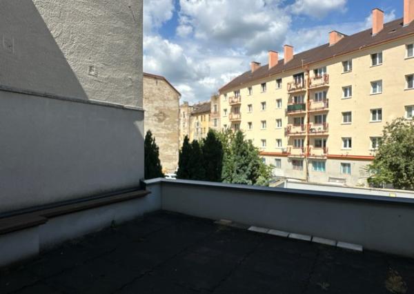 Príjemné administratívne priestory na prenájom - od 16 m2, Miletičova ul.