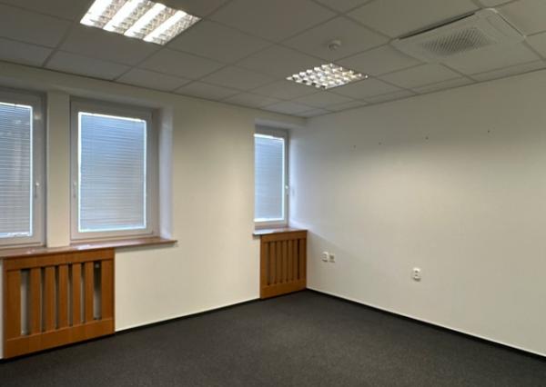 Príjemné administratívne priestory na prenájom - od 16 m2, Miletičova ul.