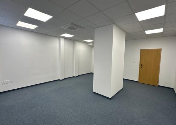 Kancelársky priestor na prenájom – 36 m², Nevädzova ul.