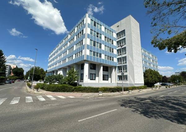 Kancelársky priestor na prenájom – 36 m², Nevädzova ul.