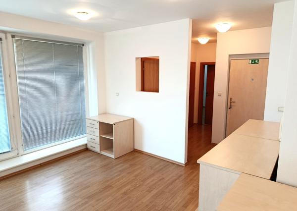 Reprezentatívny kancelársky priestor – 54 m², Bajkalská ul.