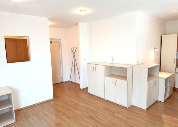 Reprezentatívny kancelársky priestor – 54 m², Bajkalská ul.