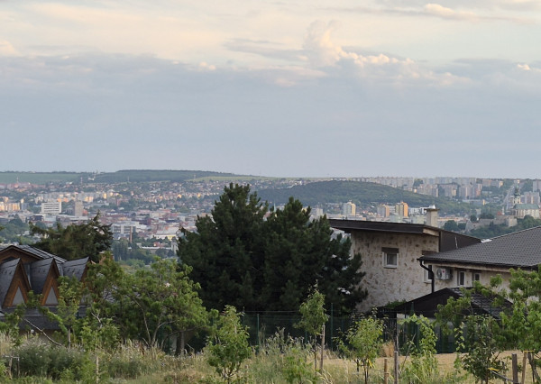 Predám stavebný pozemok Nitra - Zobor.