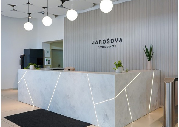 Moderný kancelársky priestor na prenájom – 182 m2, OC Jarošova