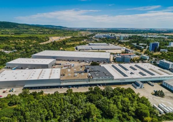 Skladový priestor v Contera Park – 2.000 m2, ul. Na Pántoch
