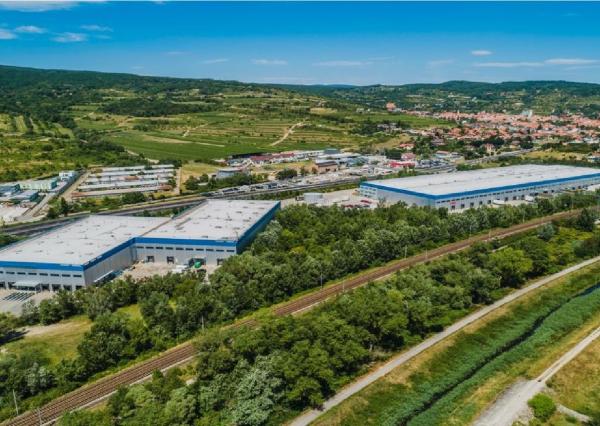 Skladový priestor v Contera Park – 2.000 m2, ul. Na Pántoch