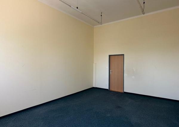 Kancelárske priestory na prenájom – od 15 m², Bojnická ul.