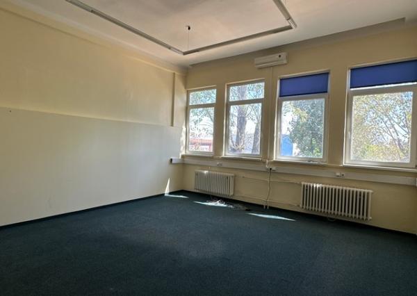 Kancelárske priestory na prenájom – od 15 m², Bojnická ul.