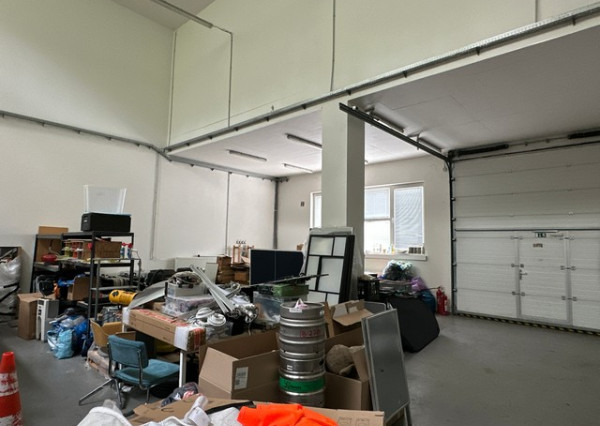Skladovo-administratívny priestor na prenájom – 177 m², Račianska ul.