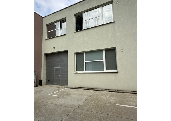 Skladovo-administratívny priestor na prenájom – 177 m², Račianska ul.
