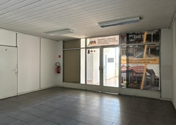 Multifunkčný priestor na prenájom - 120 m2, Pestovateľská ul.