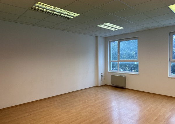 Kancelária na prenájom - od 18 m2, Údernícka ul.