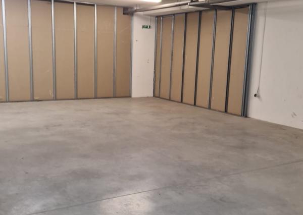 Skladový priestor - 137 m², Vajnorská ul.