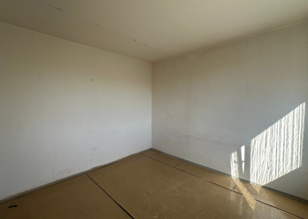3-izbový byt v pôvodnom stave, lodžia, pivnica - 69 m2, ul. Mamateyova